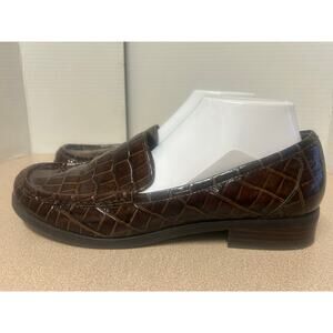 Franco Sarto Women's Brown Leather Closed Toe Slip On Loafers croc-embossed 10